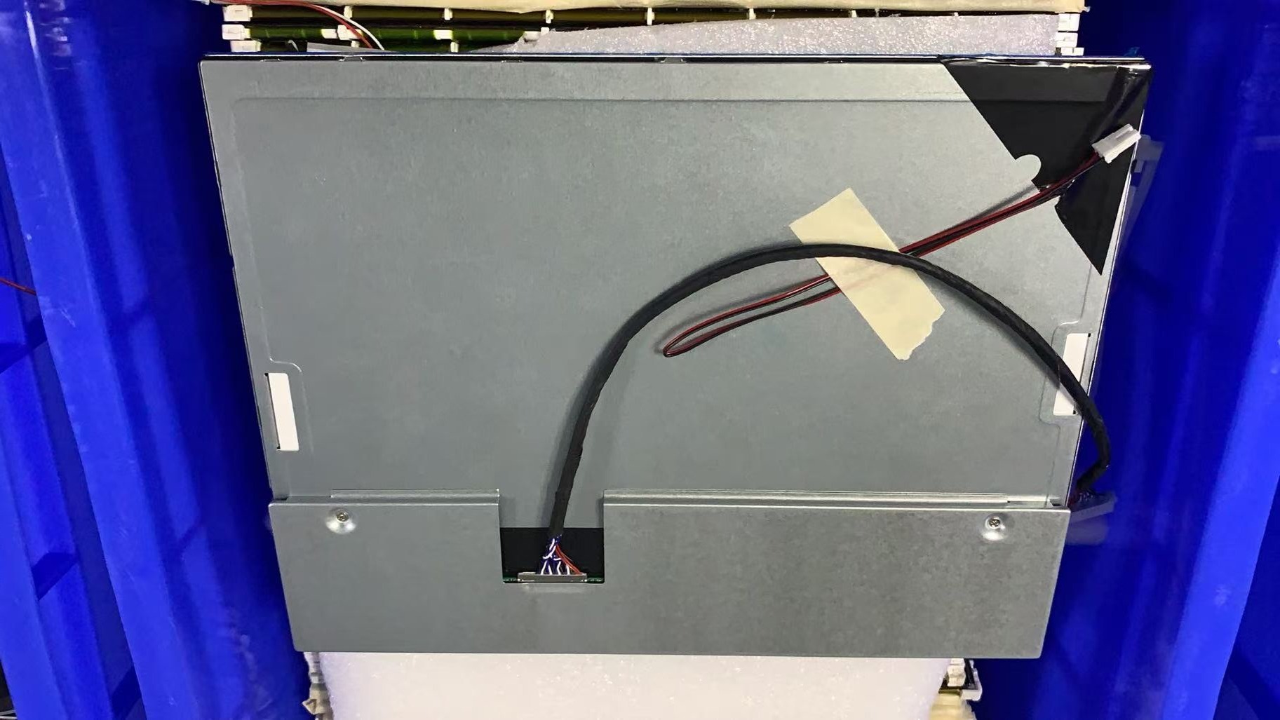 12.1 寸 1280×800 LCD 模组背面实拍